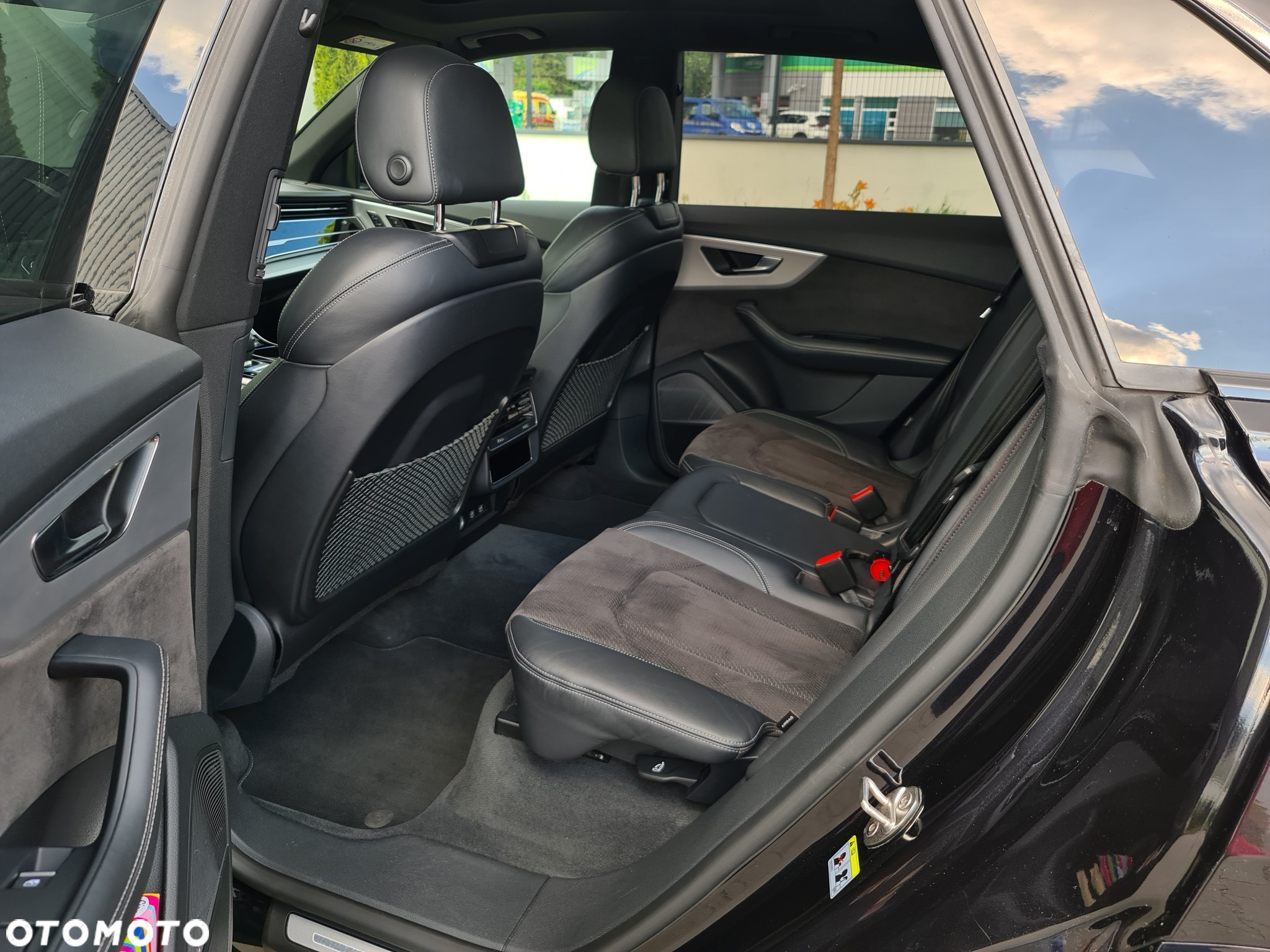 Audi Q8 - 35