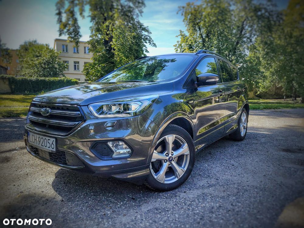Ford Kuga 1.5 EcoBoost 2x4 ST-Line - 1