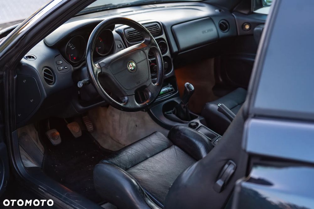 Alfa Romeo GTV 2.0 Twin Spark Base - 11