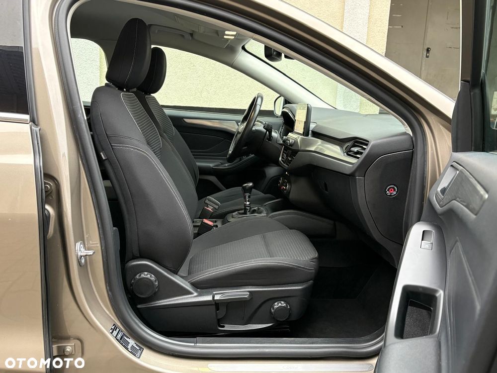 Ford Focus SW 1.5 EcoBlue S&S TITANIUM - 19