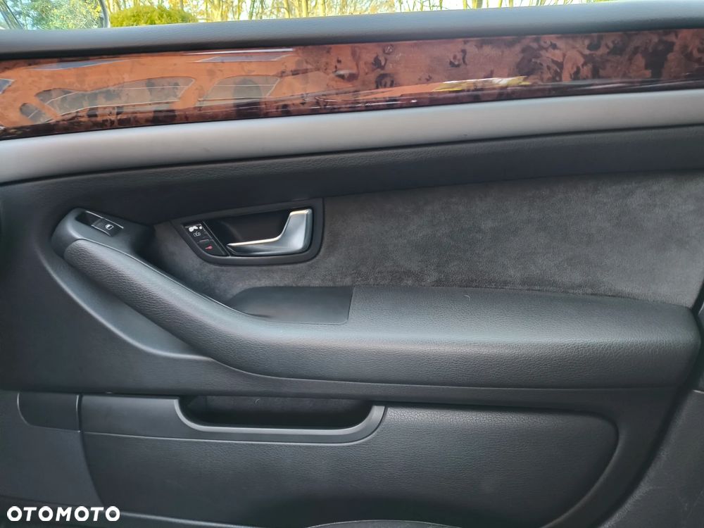 Audi A8 - 17