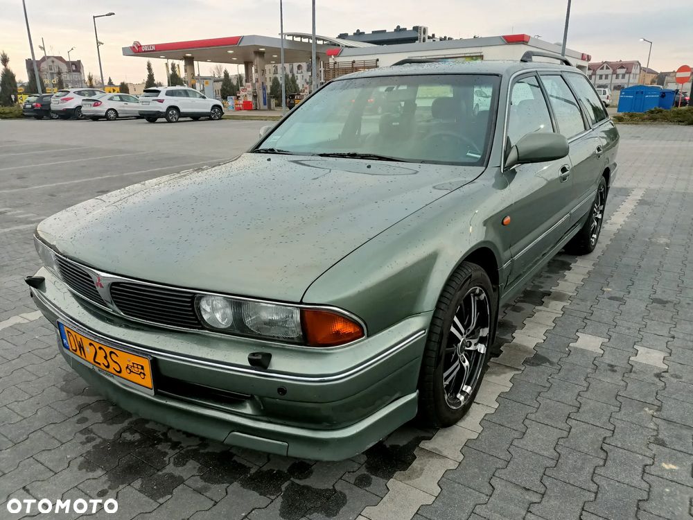 Mitsubishi Sigma - 1