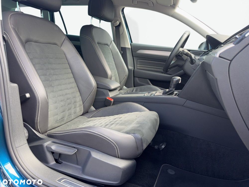 Volkswagen Passat Variant - 21