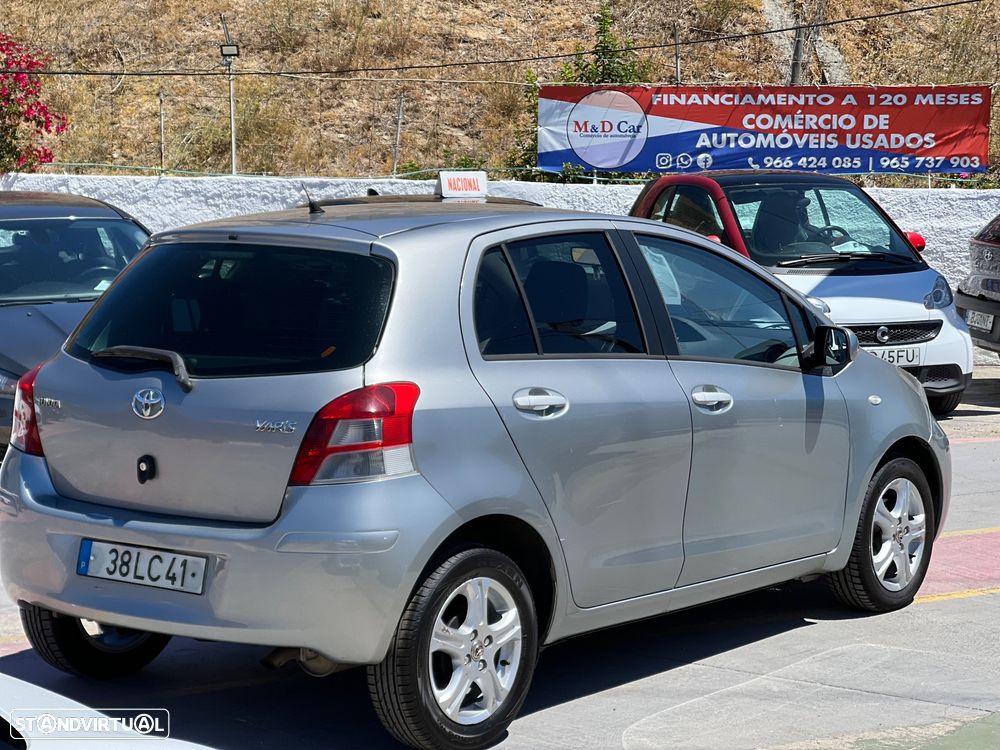Toyota Yaris 1.4 D-4D Sol - 4