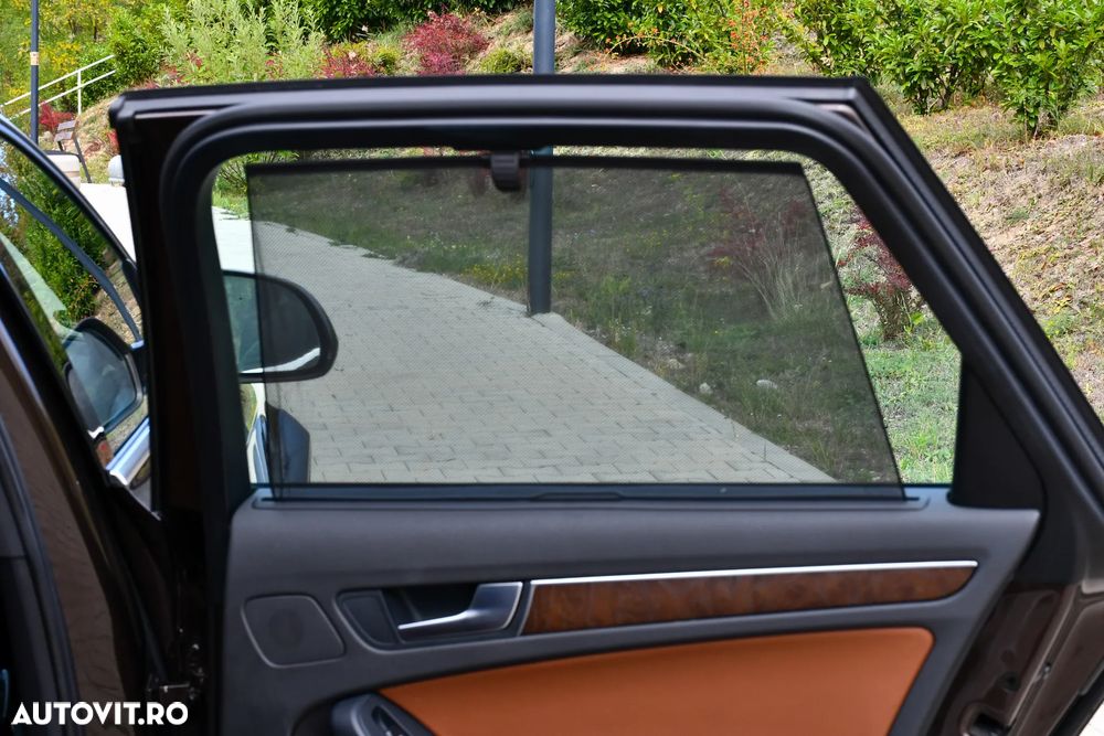 Audi A4 Allroad - 12