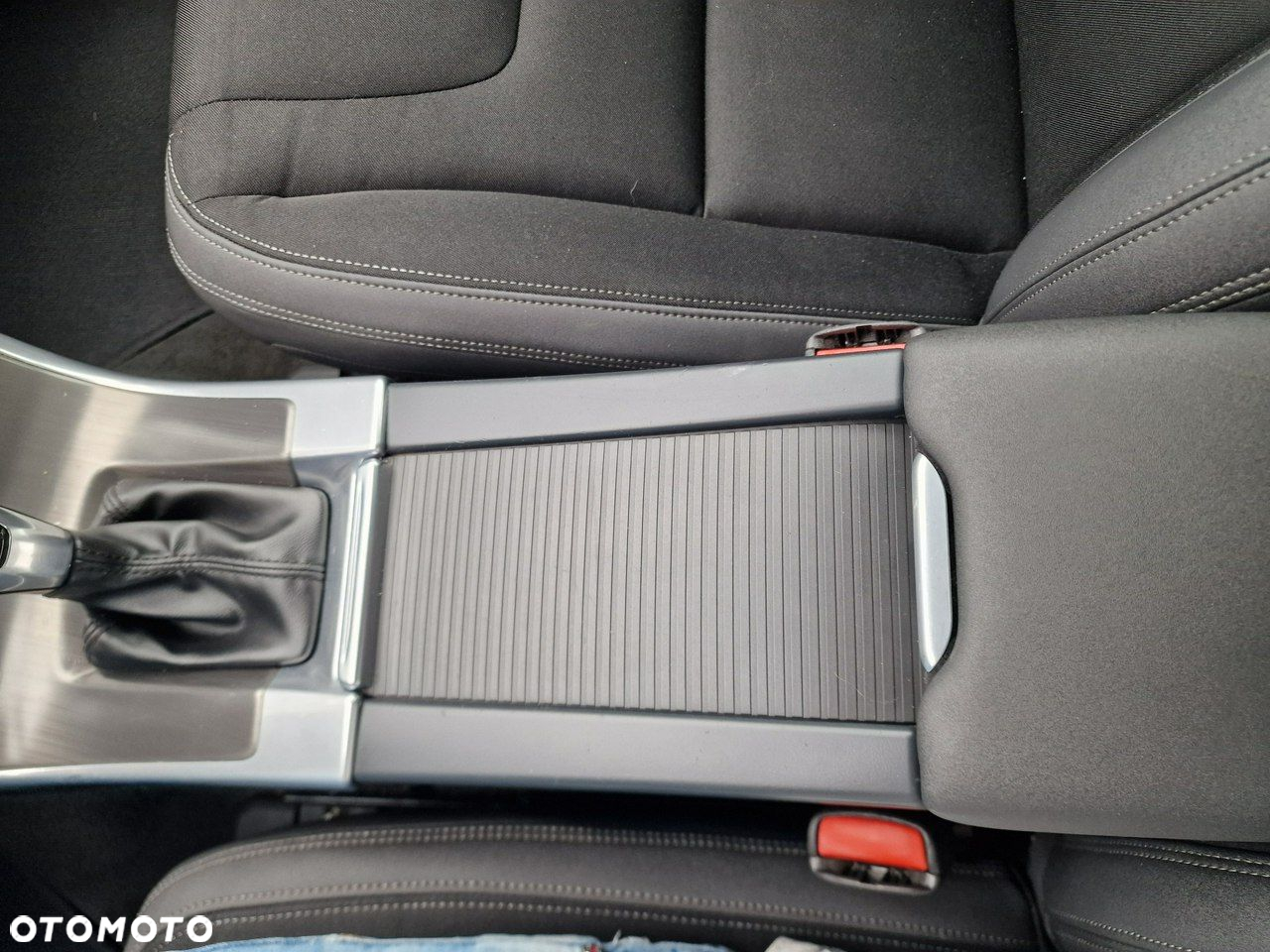Volvo XC 60 D4 Geartronic Momentum - 30