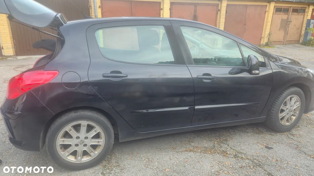 Peugeot 308 2010 photo 5