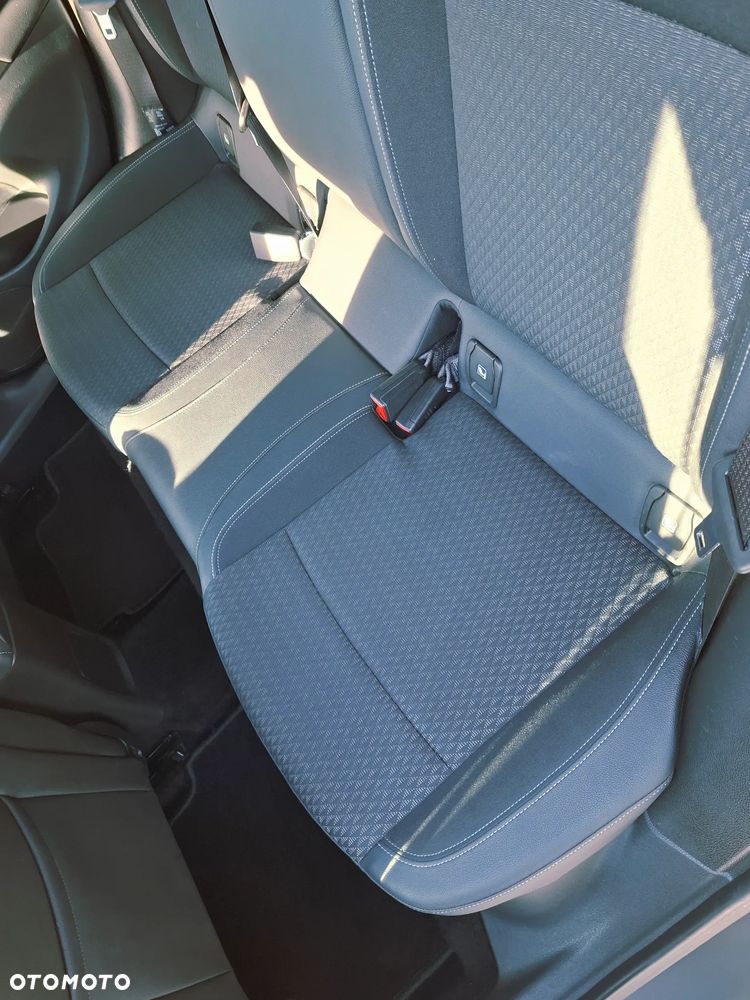 Opel Astra 1.6 D Automatik Start/Stop Business - 32