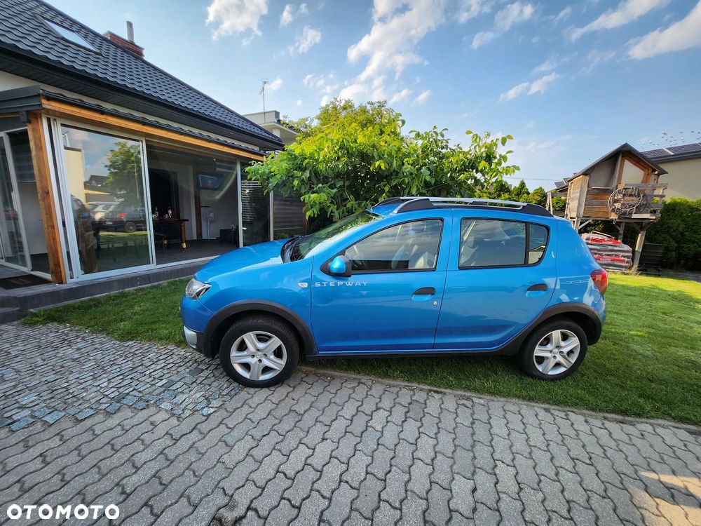 Dacia Sandero - 4