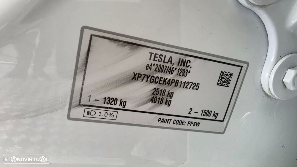 Tesla Model Y Long Range Dual Motor AWD - 46