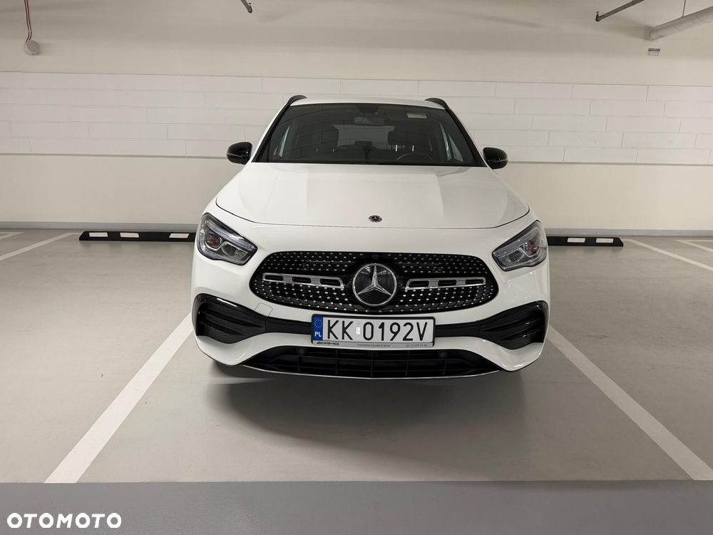 Mercedes-Benz GLA 250 AMG Line - 3