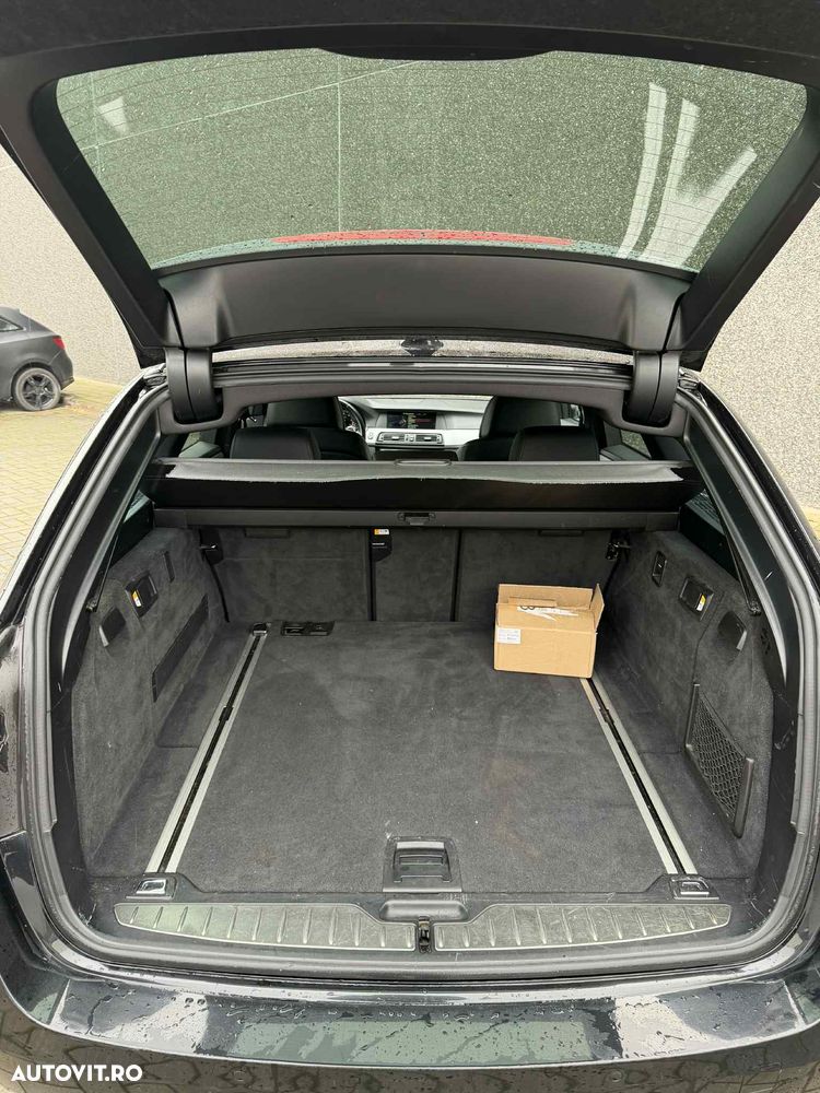 BMW Seria 5 530d Touring Aut. - 12