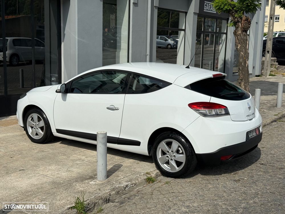 Renault Mégane Coupe 1.5 dCi Dynamique - 9