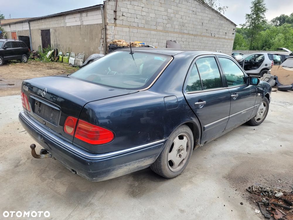 MERCEDES W210 189U maska pokrywa silnika klapa bagażnika zderzak lampa reflektor pas przedni stop lampy halogeny - 4