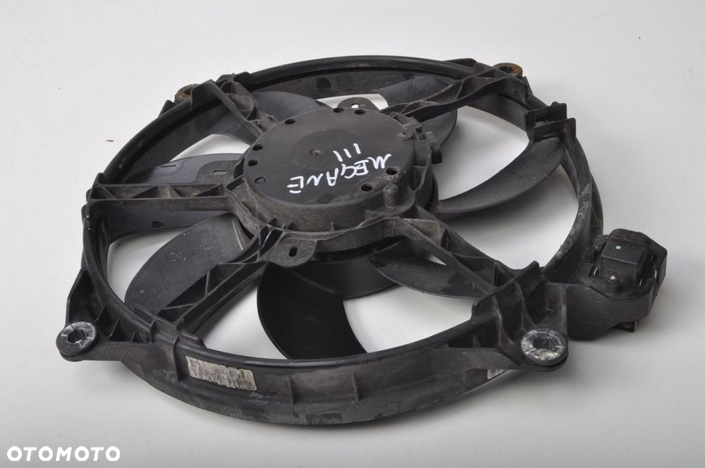 RENAULT MEGANE III WENTYLATOR 100028205 - 2