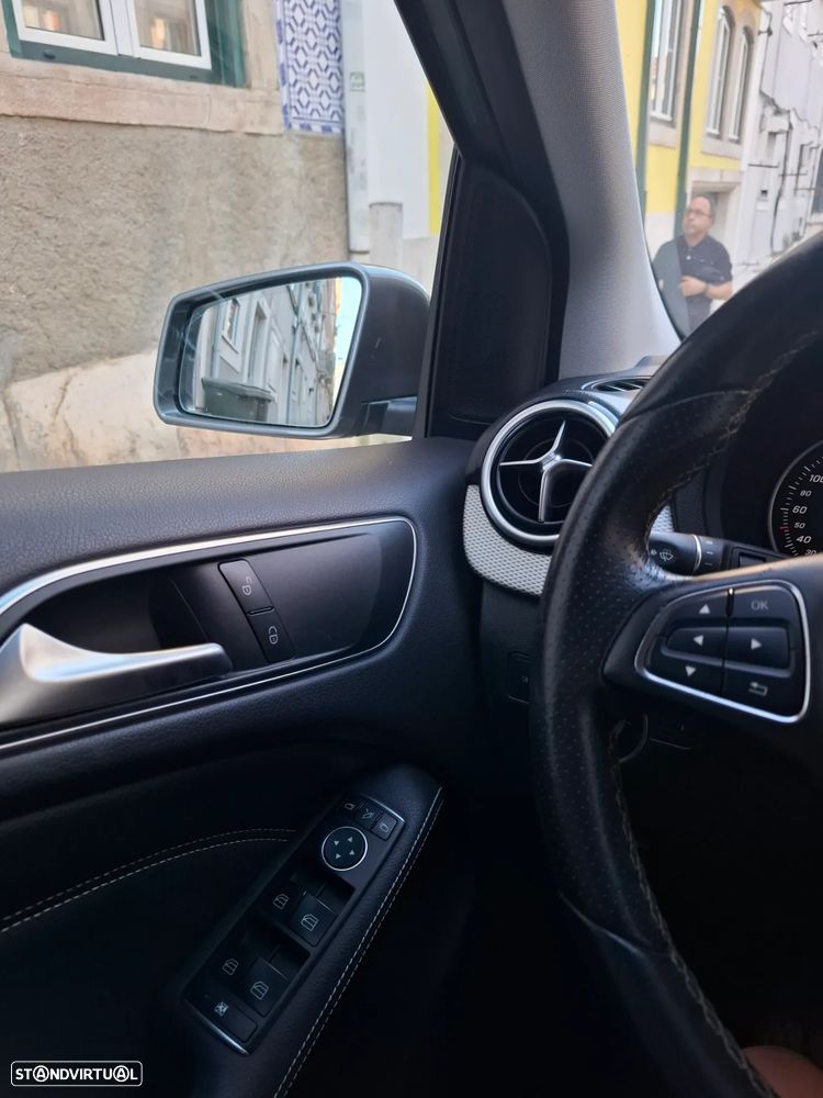 Mercedes-Benz B 180 d Urban - 6