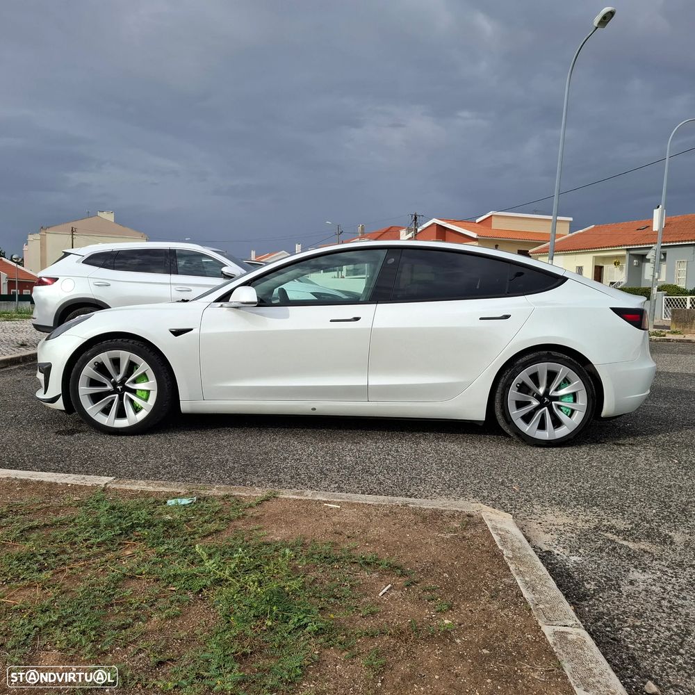 Tesla Model 3 - 1