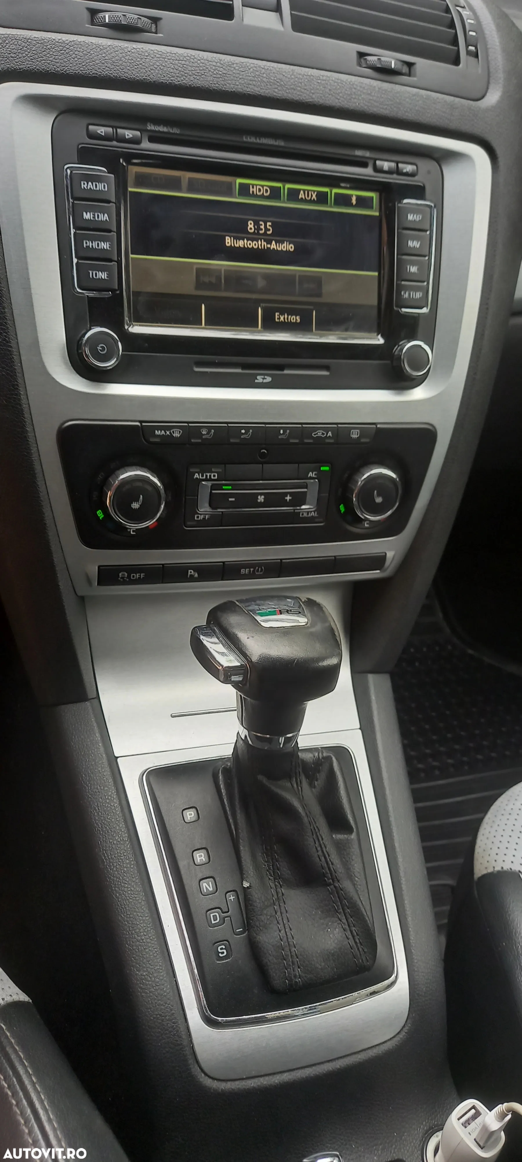 Skoda Octavia 2.0 TDI RS DSG - 9