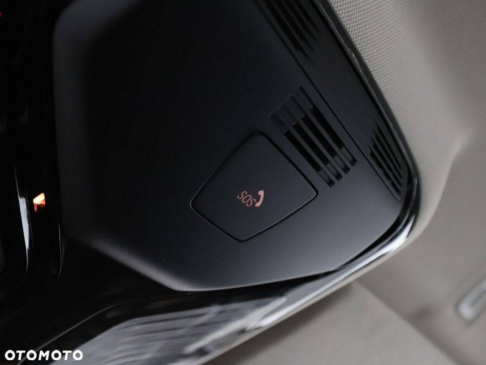 BMW Seria 5 520d Sport Line - 38