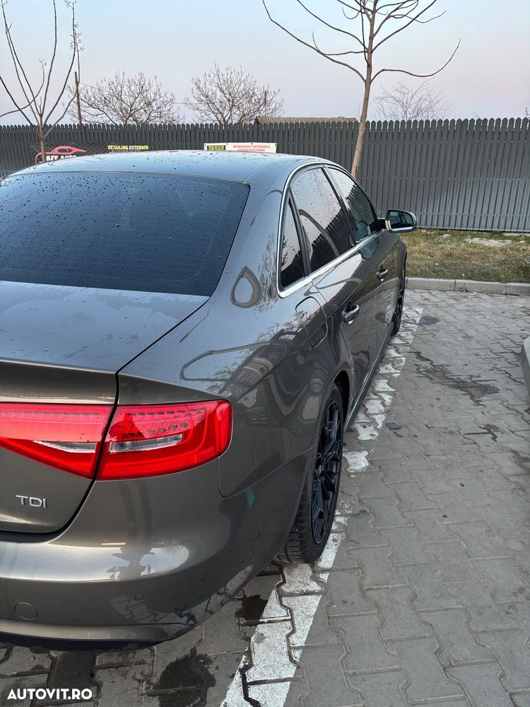 Audi A4 2.0 TDI Multitronic - 7
