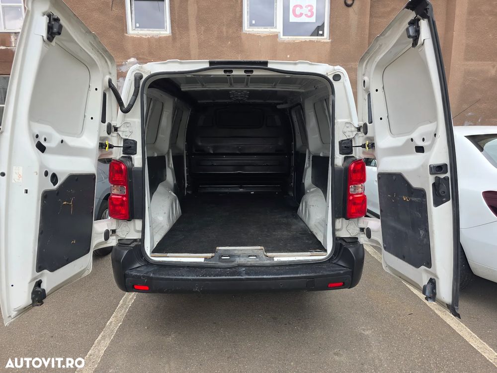 Opel Vivaro - 10