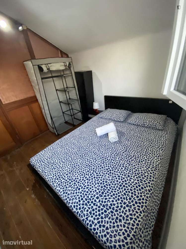 Quarto - localizado em Cedofeita Porto - Grande imagem: 2/30