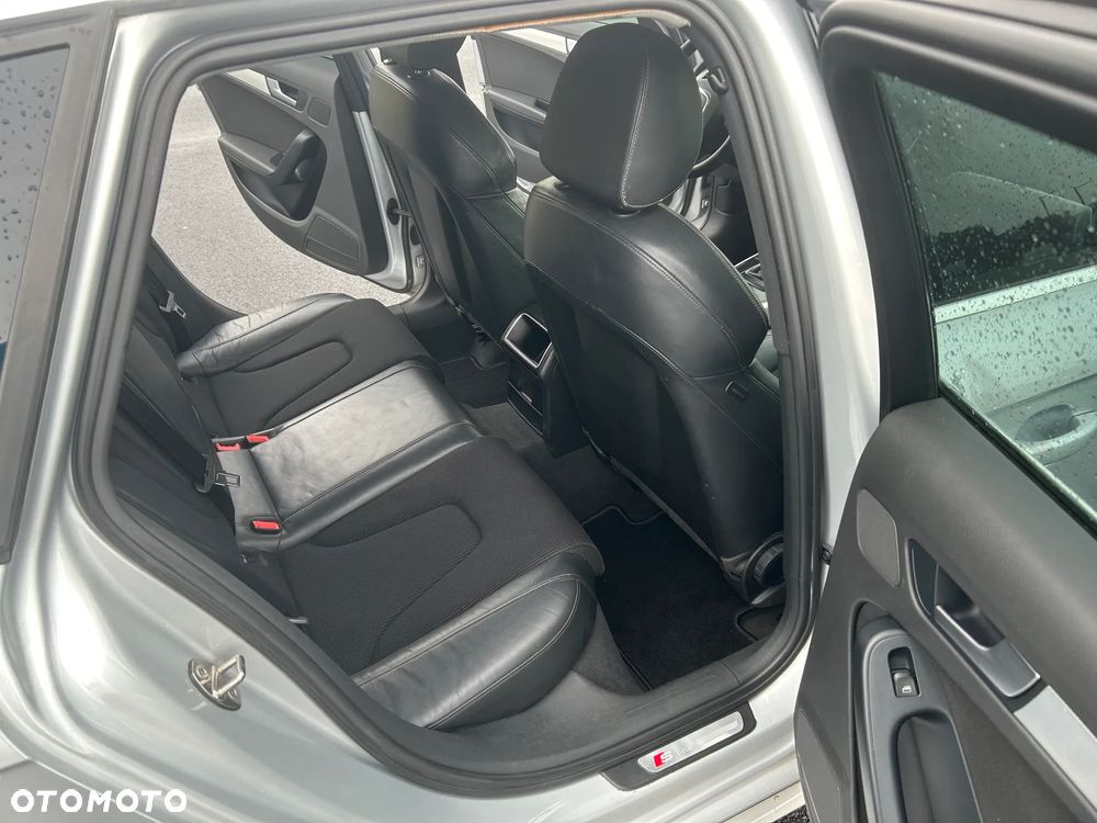 Audi A4 Avant 2.0 TDI - 7