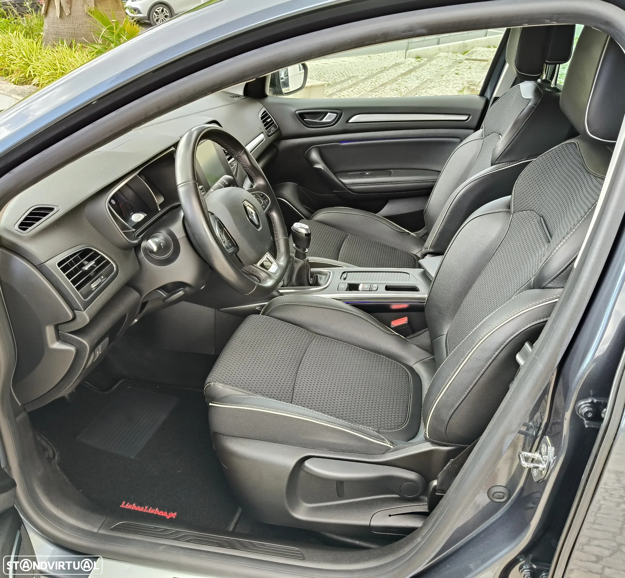 Renault Mégane Sport Tourer 1.5 Blue dCi Bose Edition - 16
