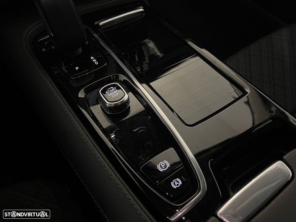 Volvo V60 2.0 T6 AWD TE Essential - 30