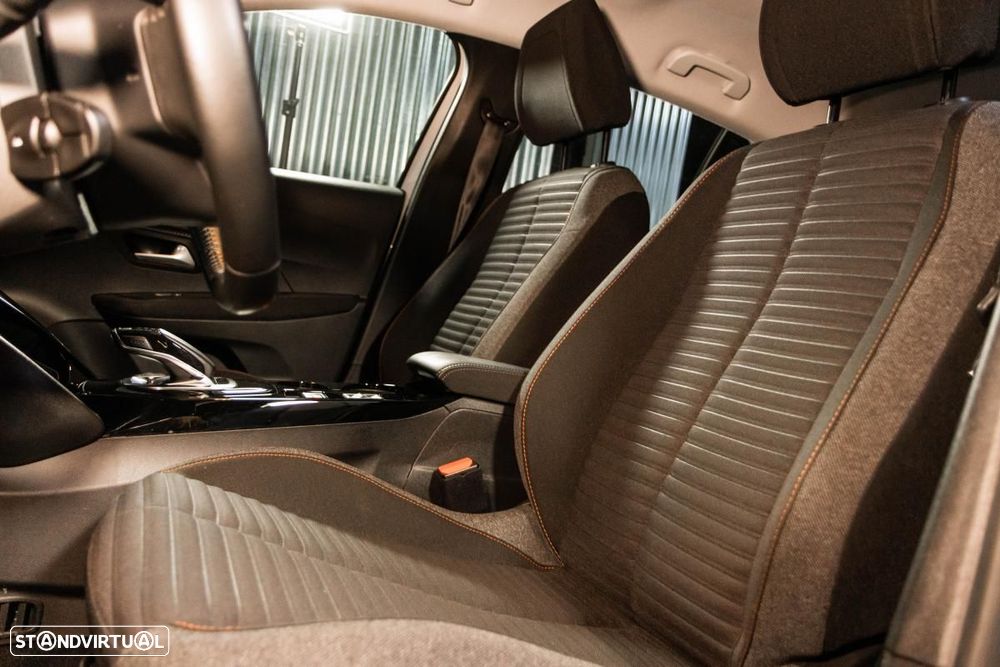 Peugeot e-208 50 kWh Active - 36