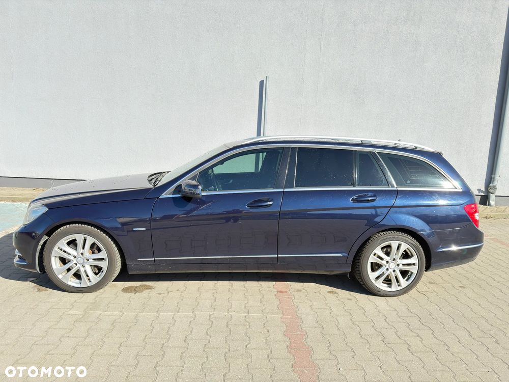 Mercedes-Benz Klasa C 350 CDI DPF (BlueEFFICIENCY) 7G-TRONIC Elegance - 3