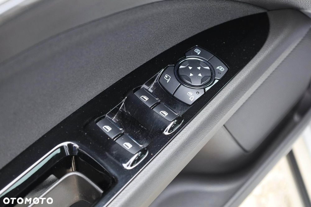 Ford Mondeo 2.0 EcoBlue Titanium - 33