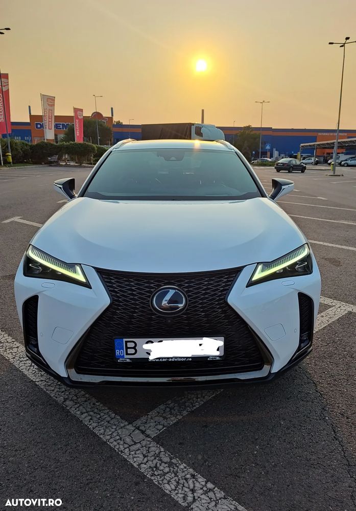 Lexus UX 250h (E-FOUR) F SPORT - 1