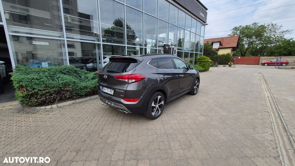 Hyundai Tucson 2.0 CRDI 4WD 6AT Luxury Pack+ - 6