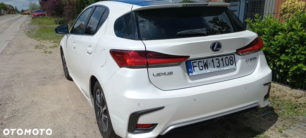 Lexus CT - 2