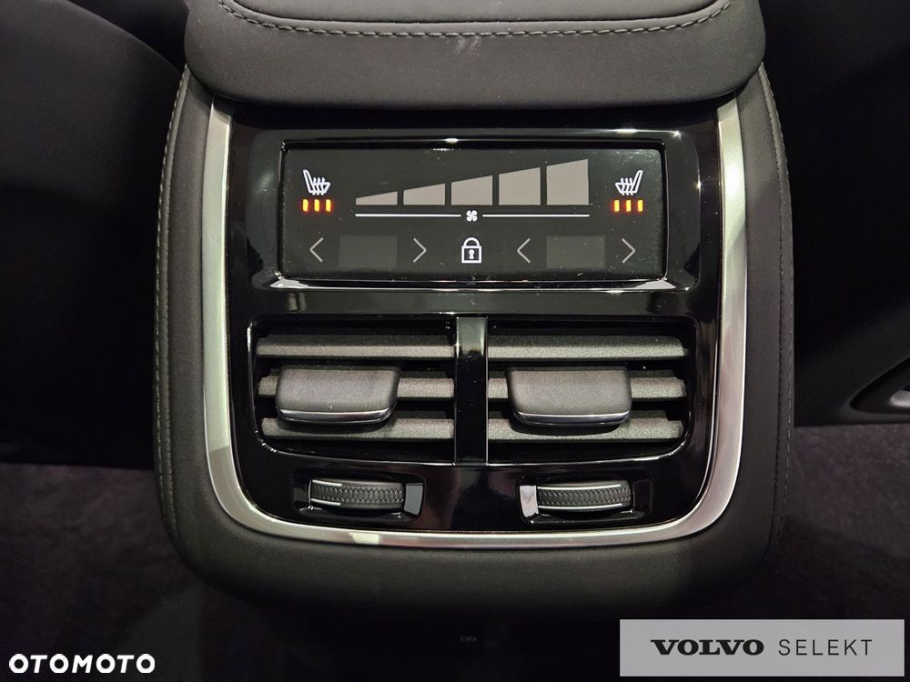 Volvo XC 90 - 33