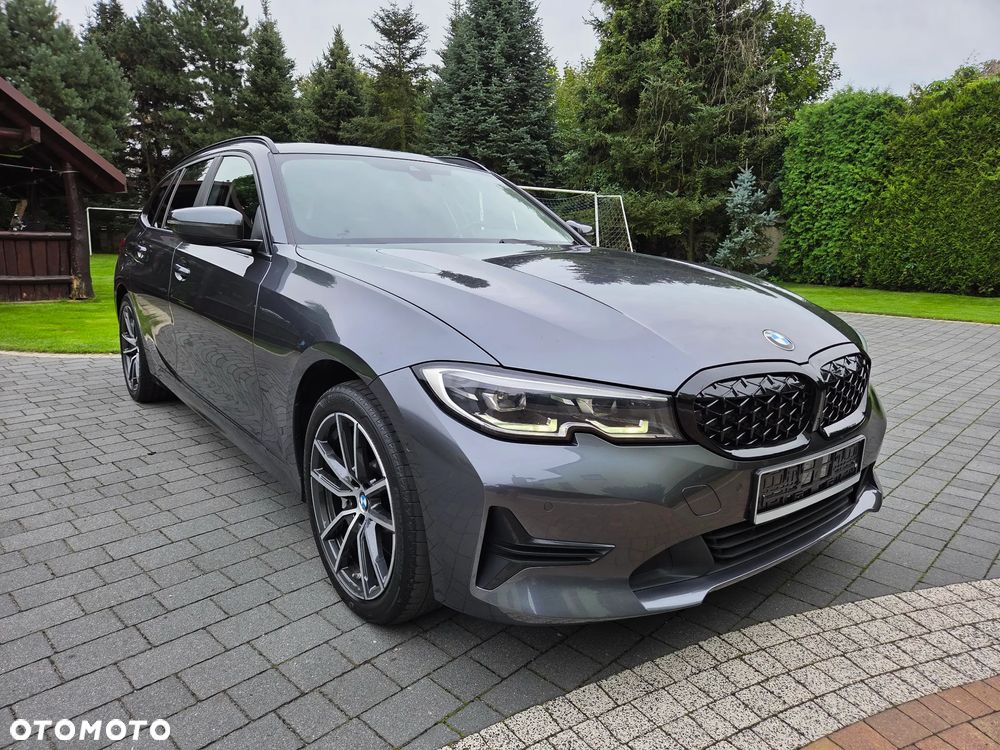 BMW Seria 3 330i Touring xDrive Sport Line - 10