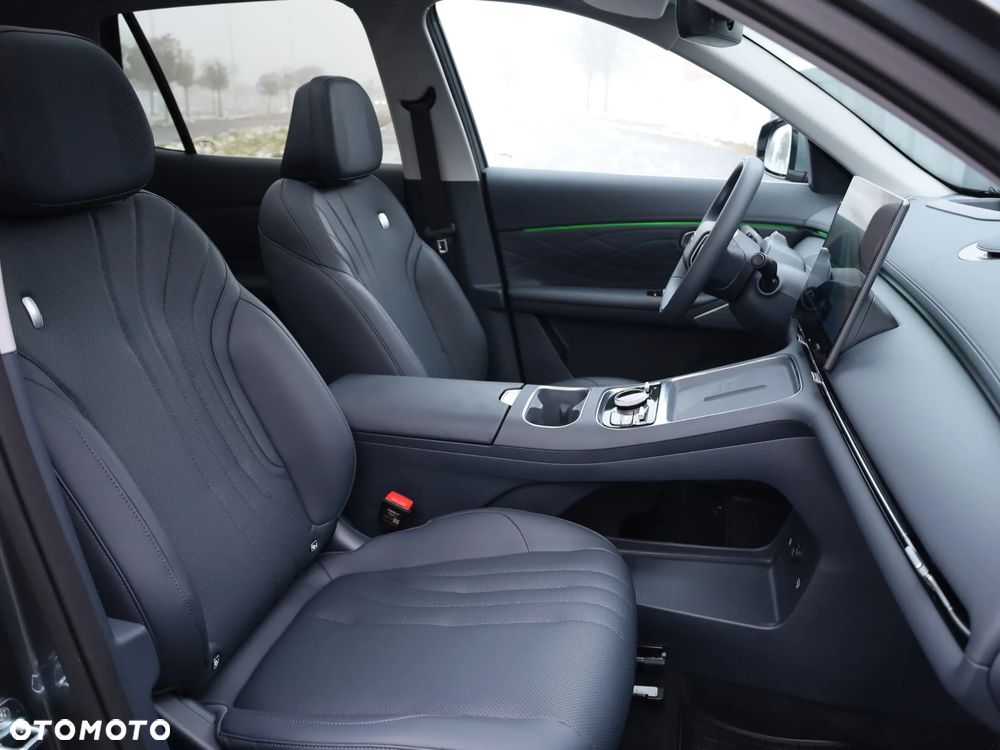 Geely Starray EM-i 1.5 PHEV Max - 9