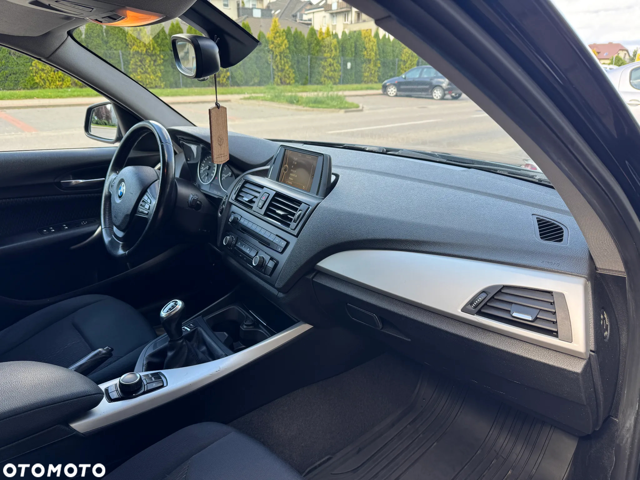 BMW Seria 1 116i - 12