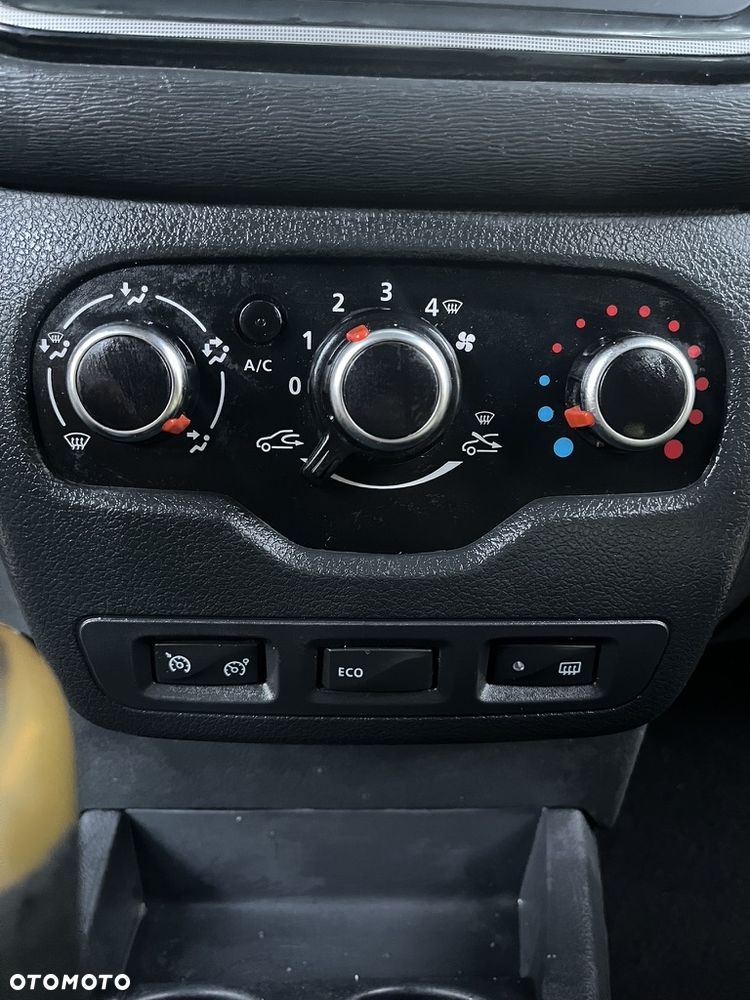 Dacia Lodgy 1.6 SCe Stepway S&S - 21