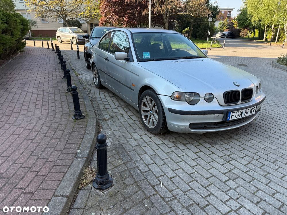 BMW Seria 3 316ti - 1