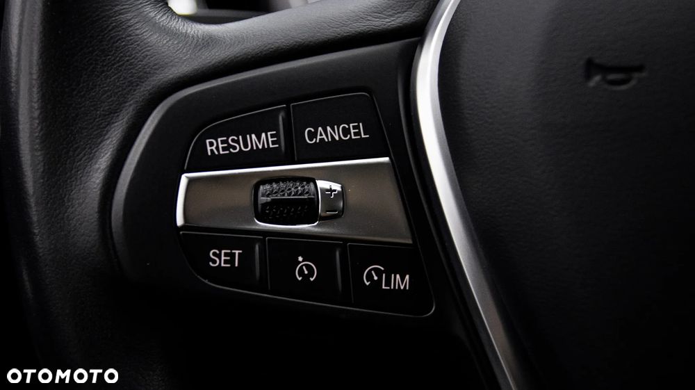 BMW Seria 3 318i Advantage sport - 18