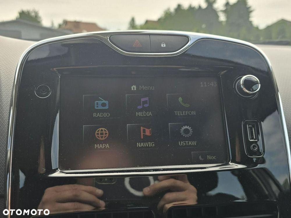 Renault Clio - 30