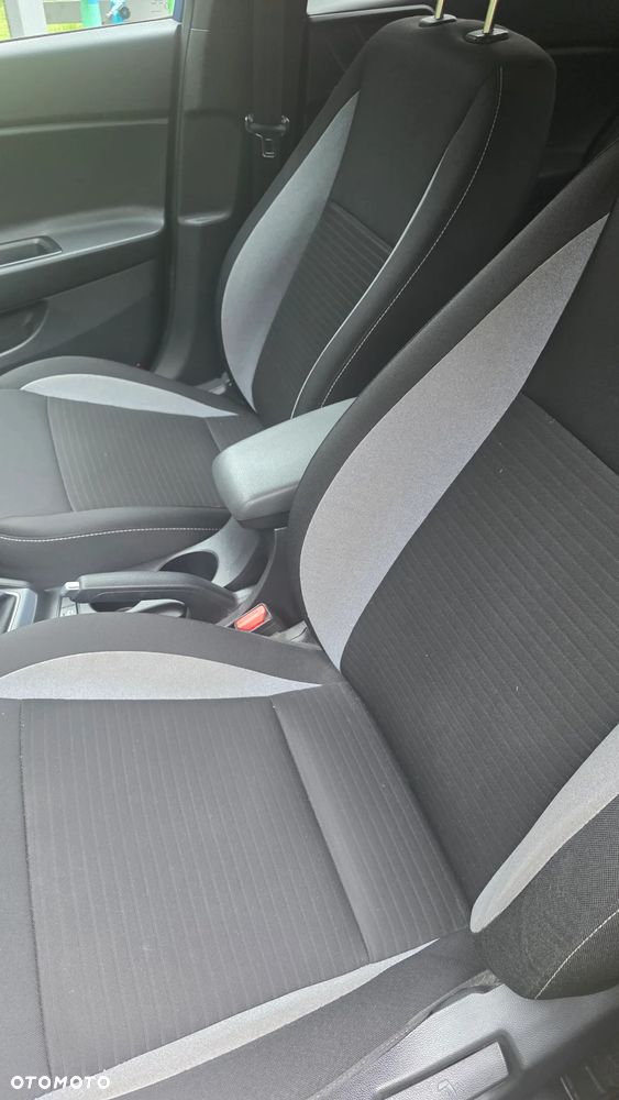 Hyundai i20 - 11