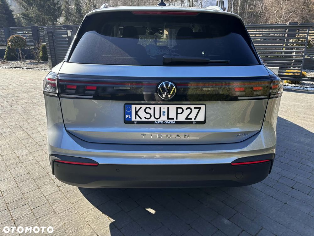 Volkswagen Tiguan - 4