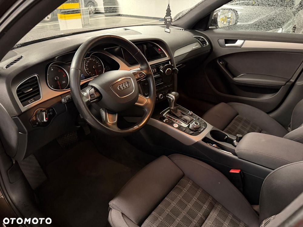Audi A4 Avant - 16