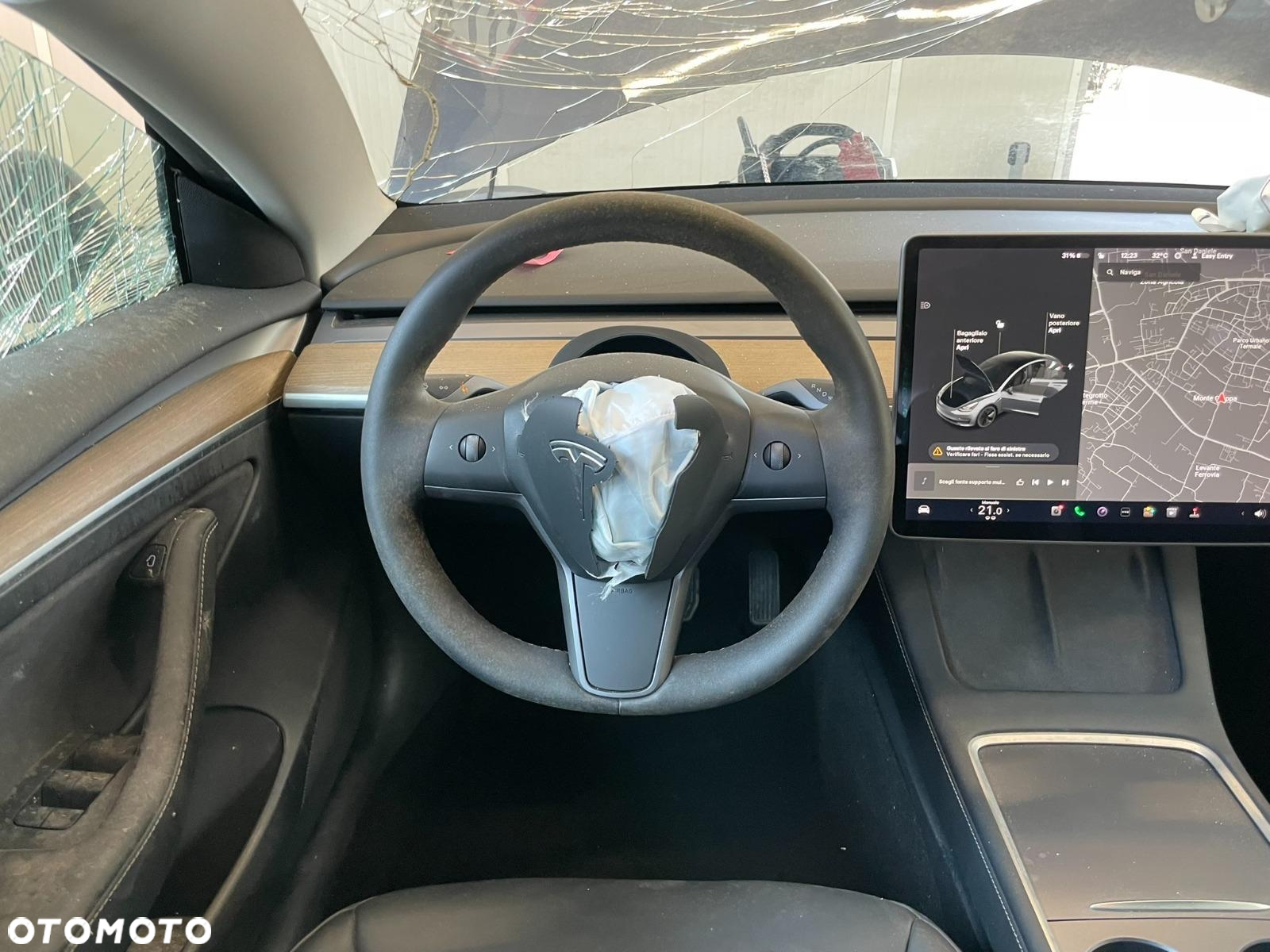 Tesla Model 3 Standard Reichweite Plus Hinterradantrieb - 18