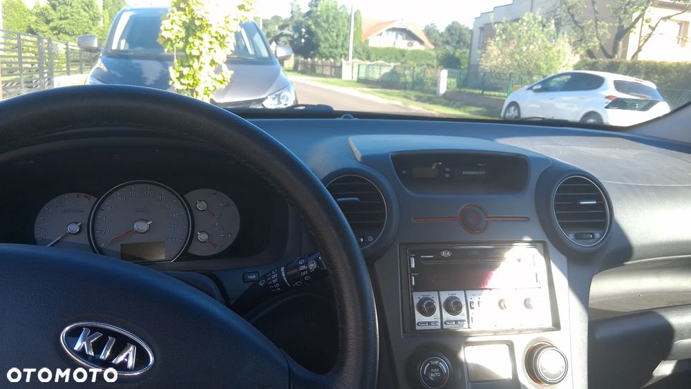 Kia Carens 2.0 EX - 5