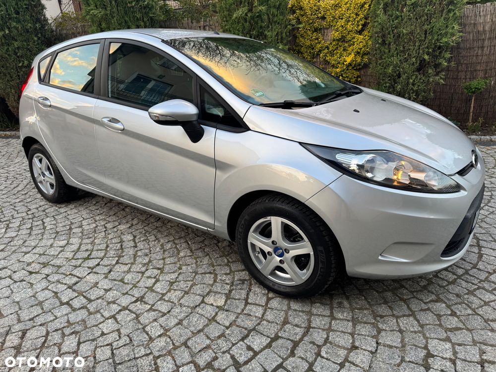 Ford Fiesta 1.25 Champions Edition - 2