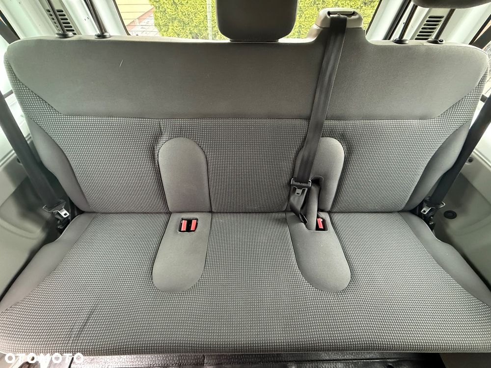 Opel Vivaro - 15